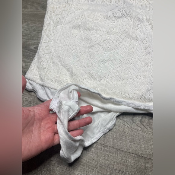 Lulu’s White Sleeveless Bodysuit - Picture 6 of 8